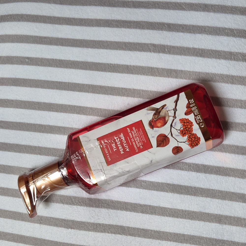 RARE The Perfect Autumn Gel Hand Soap From Bath & Body Works, New & Sealed!